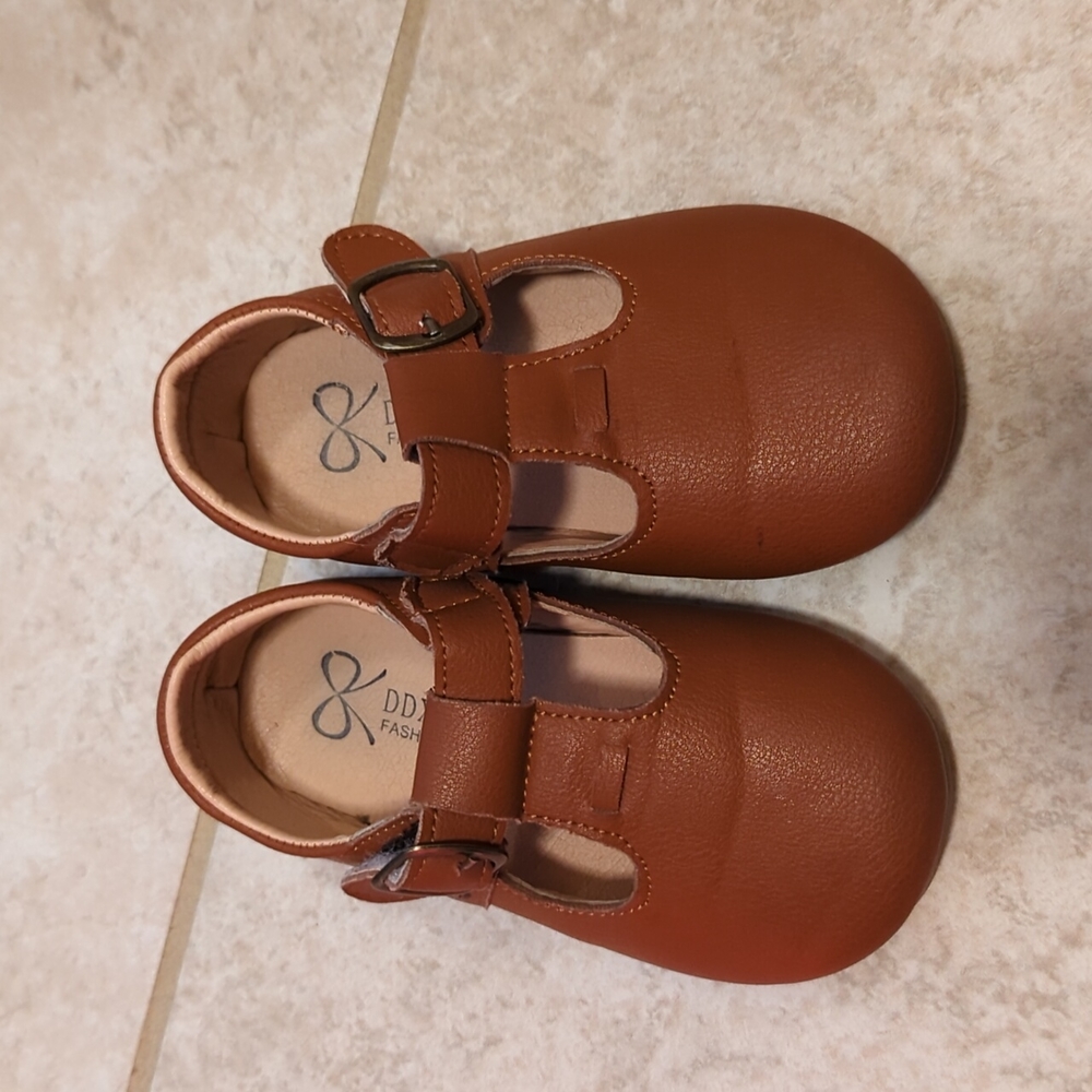 Toddler girl shoes